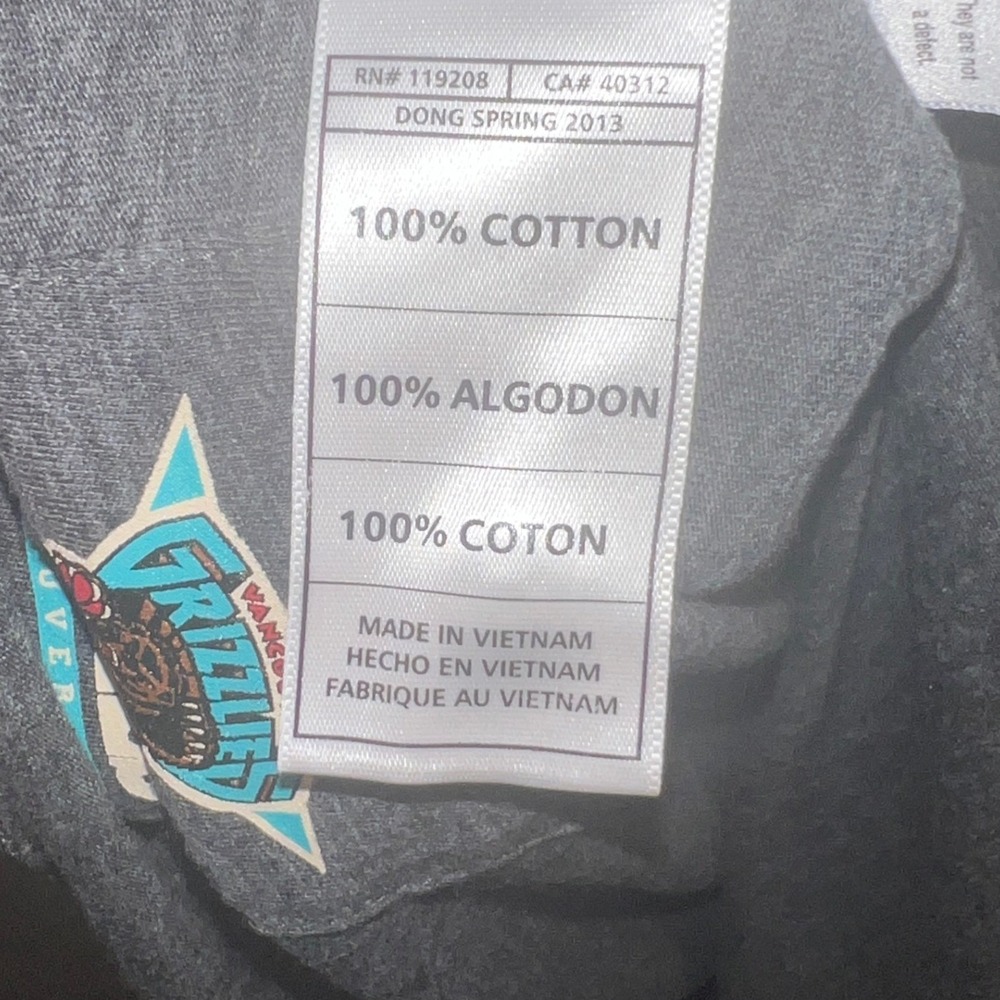 Mitchell & Ness Vancouver Grizzlies NBA Jumpball Henley Shirt Grey Teal XL NEW - Picture 4 of 12